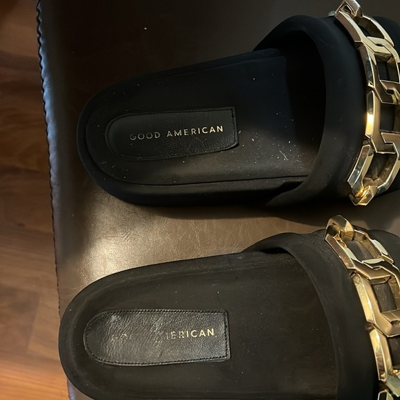 Good American Gold Chain black platform slides. Size 9 with a 2” platform. - Picture 7 of 7